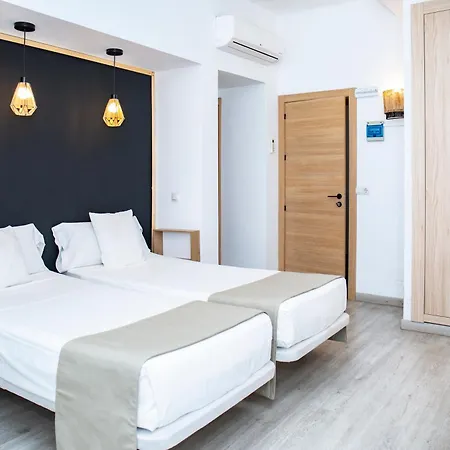 ゲストハウス Casa Dalia 3*